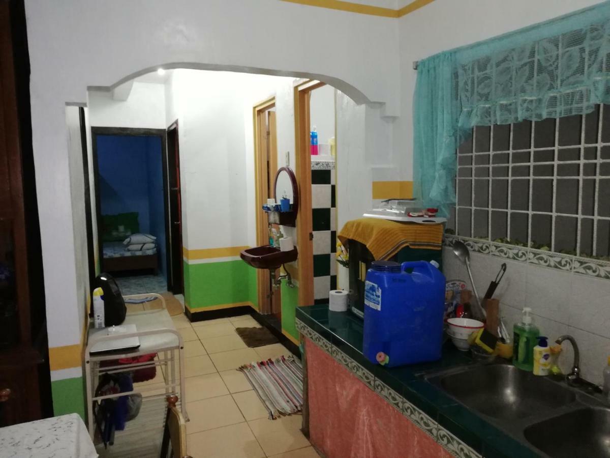 Arlleane Sidney'S Relaxation Home Big Family Blue Room Manaoag 外观 照片